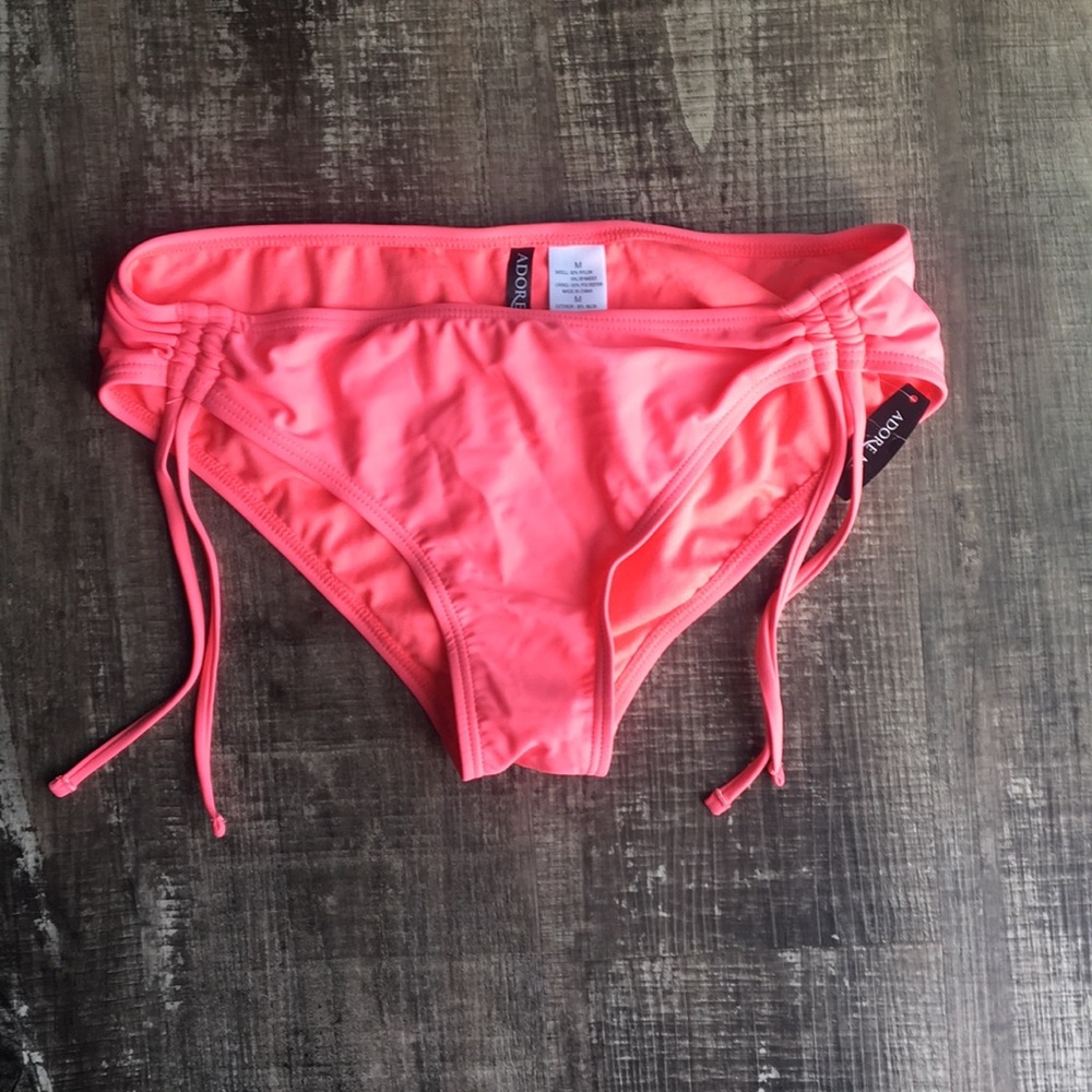 BRAND NEW swimsuit bottoms